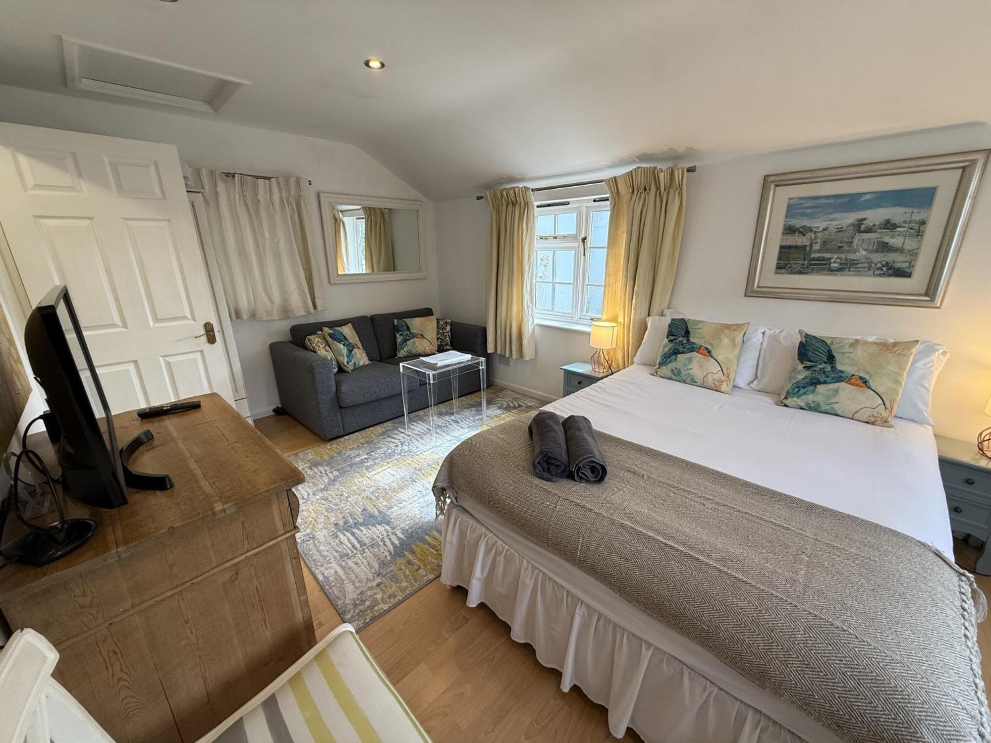 Private Entry Guesthouse Hideaway Hordle Bagian luar foto